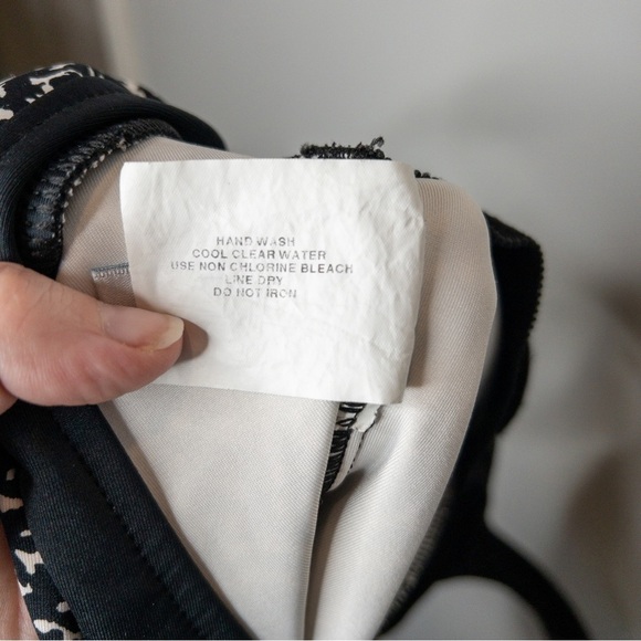 Magicsuit Womens Black and White Spotted Zipper Front One Piece Swimsuit Size 6 - Picture 10 of 12